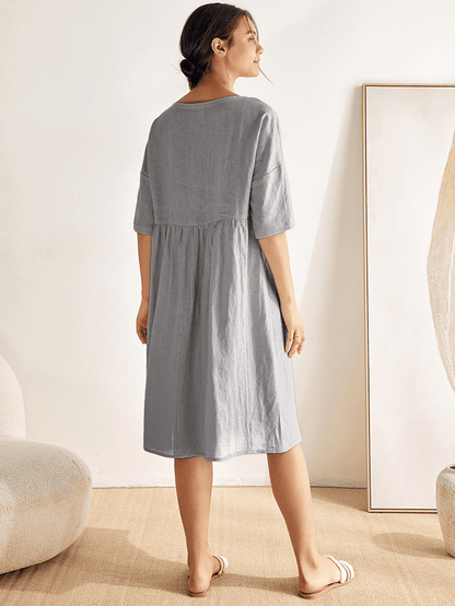 LINEN MIDI DRESS WITH THREE-QUARTER SLEEVE CUT