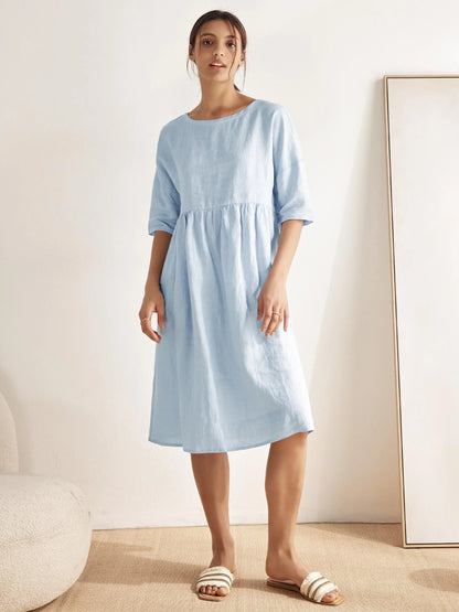 LINEN MIDI DRESS WITH THREE-QUARTER SLEEVE CUT