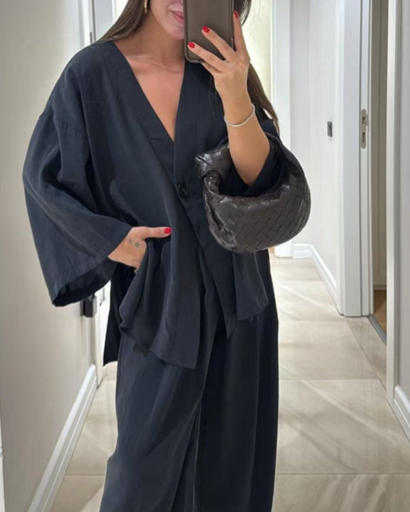 RELAXED TWO-PIECE V-NECK SET