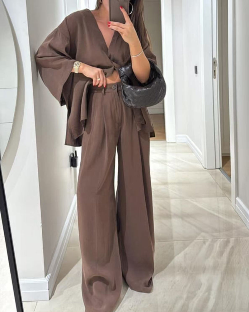 RELAXED TWO-PIECE V-NECK SET