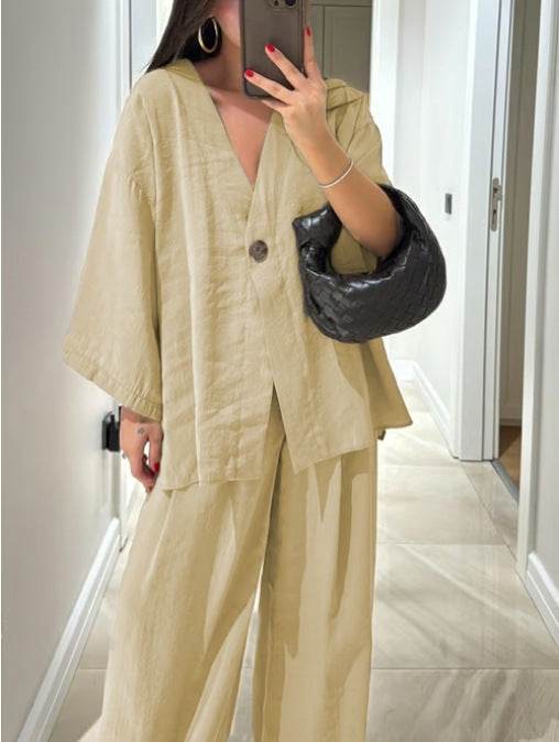 RELAXED TWO-PIECE V-NECK SET