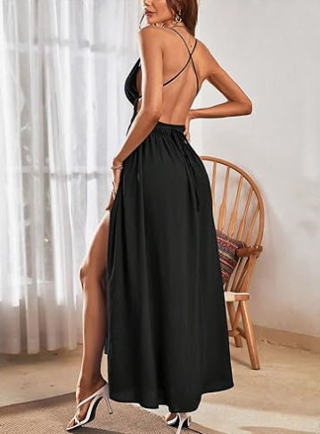 BLACK MAXI DRESS WITH V-NECKLINE AND SLIT