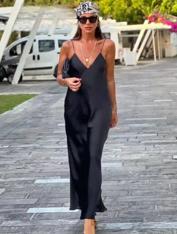 VESTIDO MAXI SATÉN NEGRO