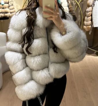 RIHANNA | Premium short jacket in real fox fur