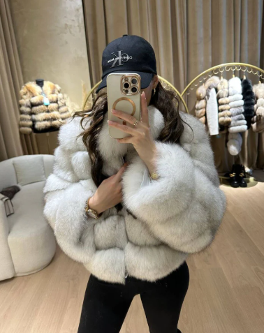 RIHANNA | Premium short jacket in real fox fur